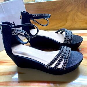Beston Wedge Platform Sandals with Rhinestone Embellishments